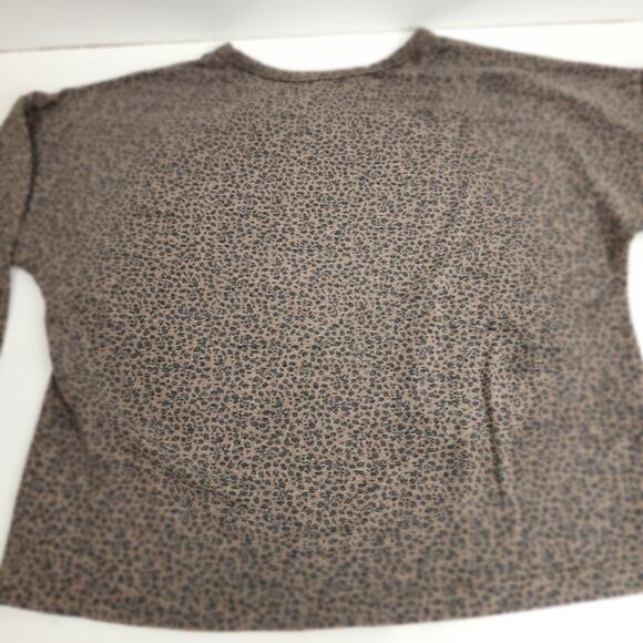 Urban Romantics Leopard Print Breathable Long Sleeve Shirt Women's Size S - Picture 5 of 6
